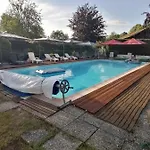Le Domaine De Shania Landhaus