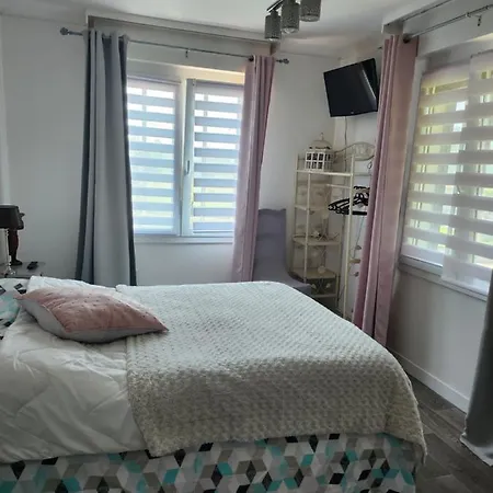 Le Domaine De Shania 乡村民宿